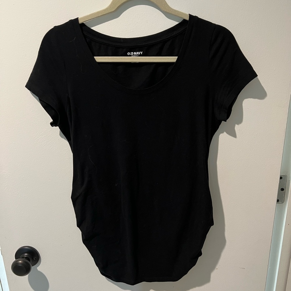 Old Navy Maternity Scoop Neck T-Shirt